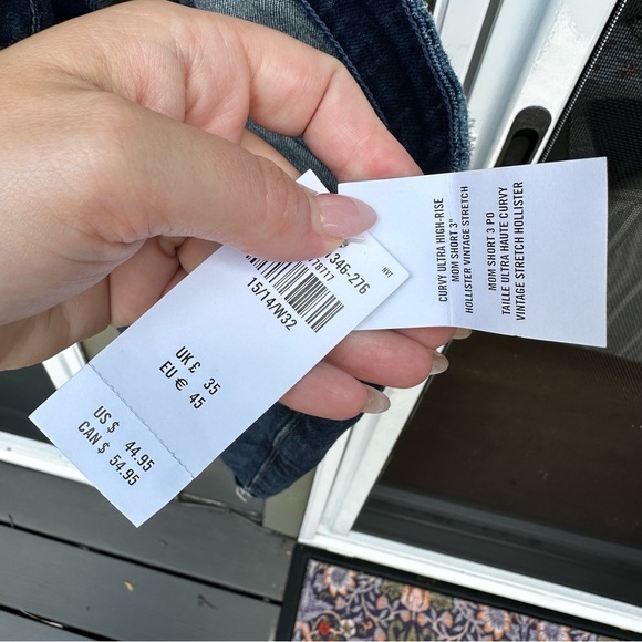 Hollister Women’s Curvy Ultra High Rise Shorts 3in- Size 32 - Picture 4 of 5